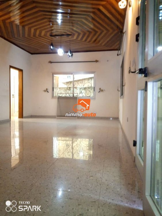 Villa à louer à Deido