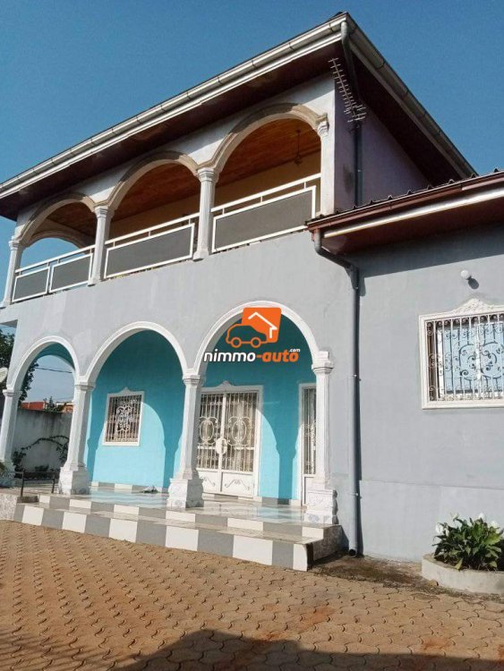 Duplex à louer à Tsinga Village