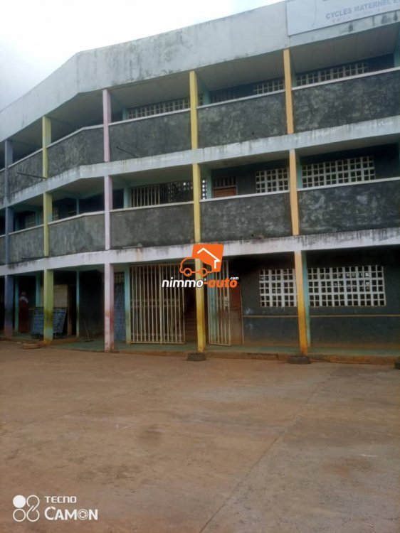 Très grande école primaire et maternelle à vendre à Ydé-NKOZOA