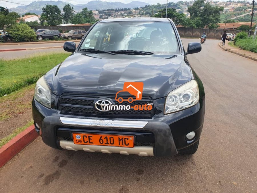 RAV 4 de luxe à louer