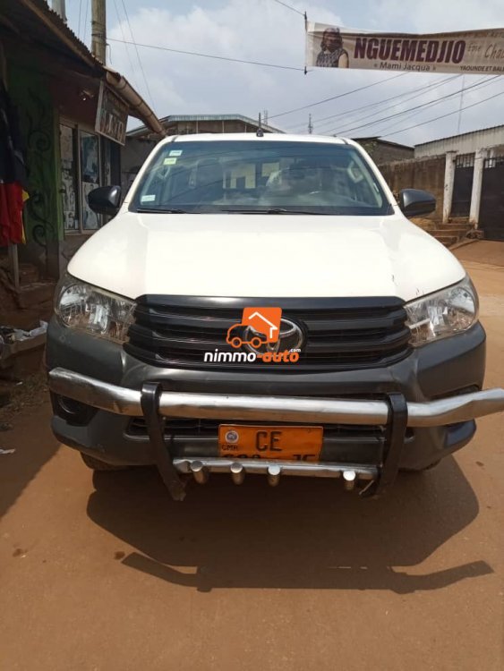 Pick up double cabine à louer à Yaoundé