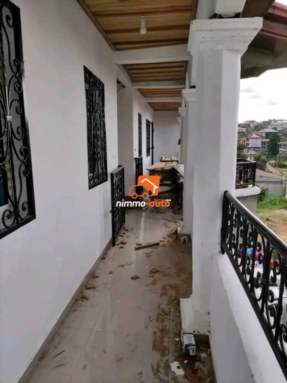 Appartement nouvellment construit à Damas petit genie