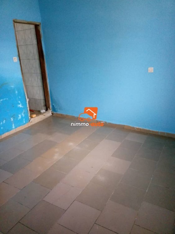 Studio moderne à louer à Nkolbisson