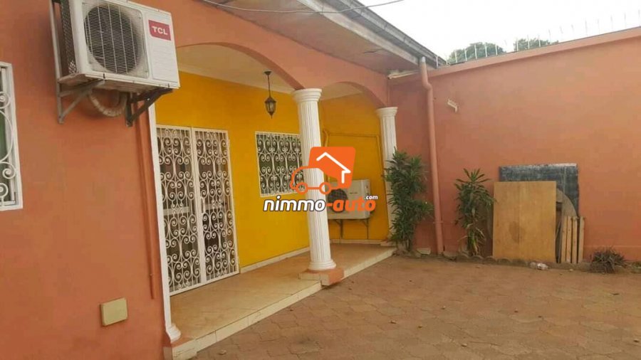Très belle villa à louer à Biyemassi