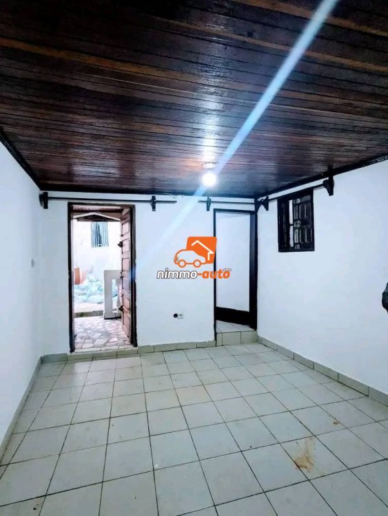 Studio moderne situé à shell Nsimeyong