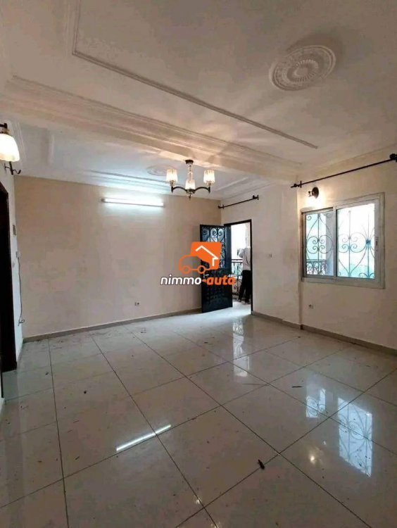 Studio VIP à Nsimeyong à louer
