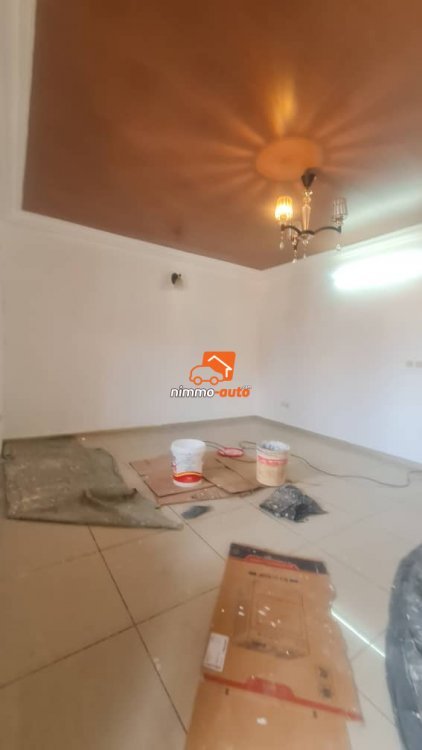 Incroyable studio à louer à Nsimeyong