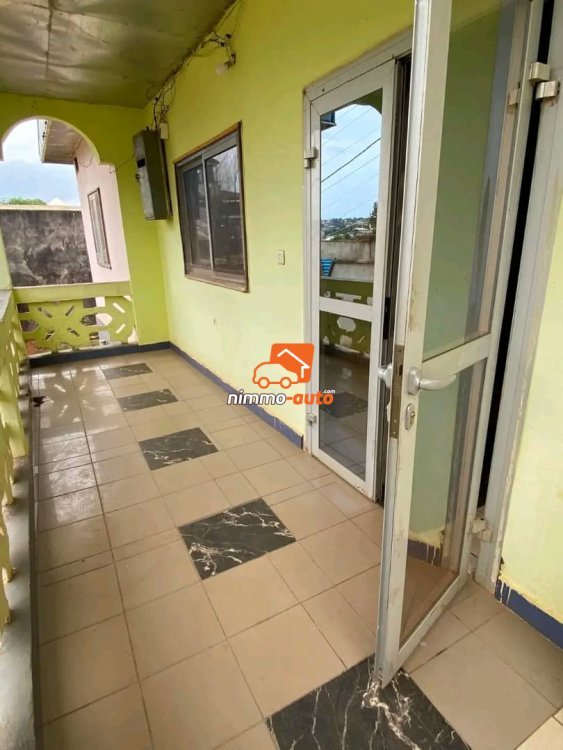 Très grande villa à louer à Damas entrée Kameni