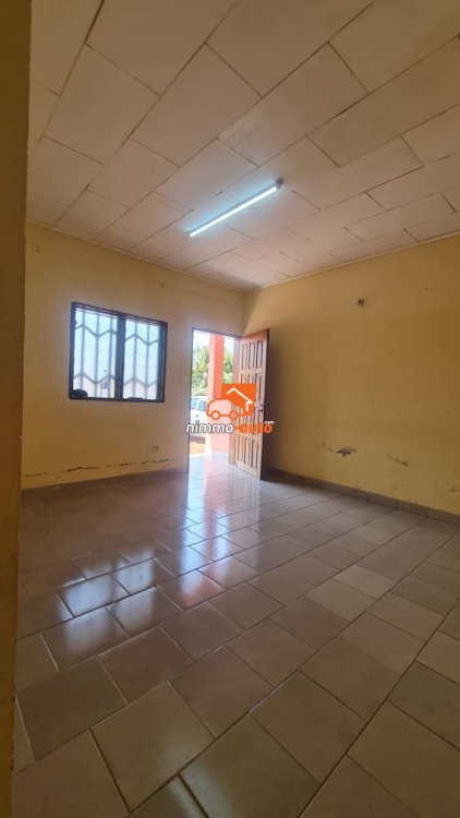 Incroyable studio moderne à Biyemassi Lac