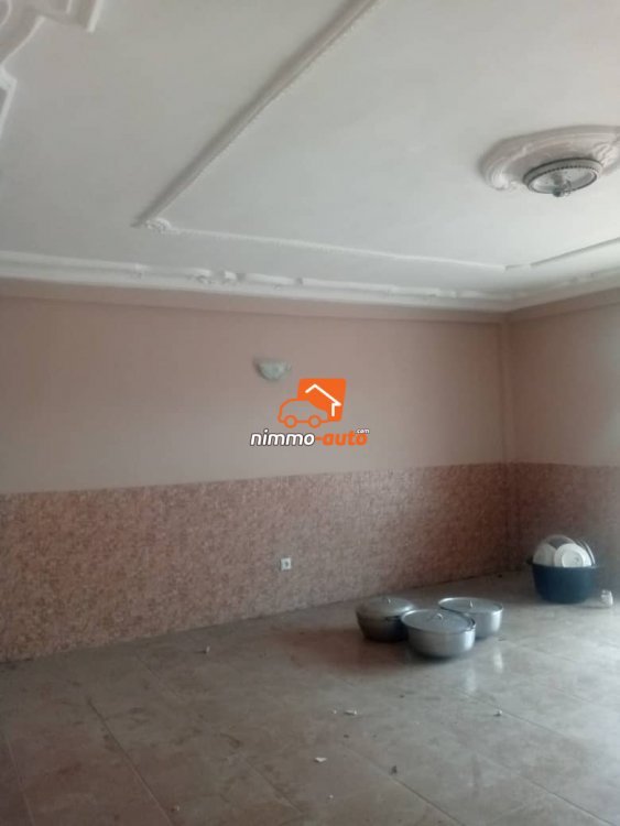 Plusieurs appartements modernes nouvellement construits à Bonamoussadi