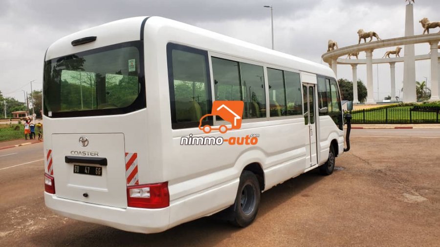 Toyota coaster à vendre