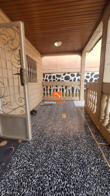 Très grande villa à louer à Tamtam