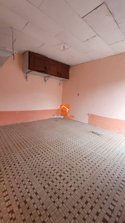 Chambre moderne à louer à Tamtam Biyemassi