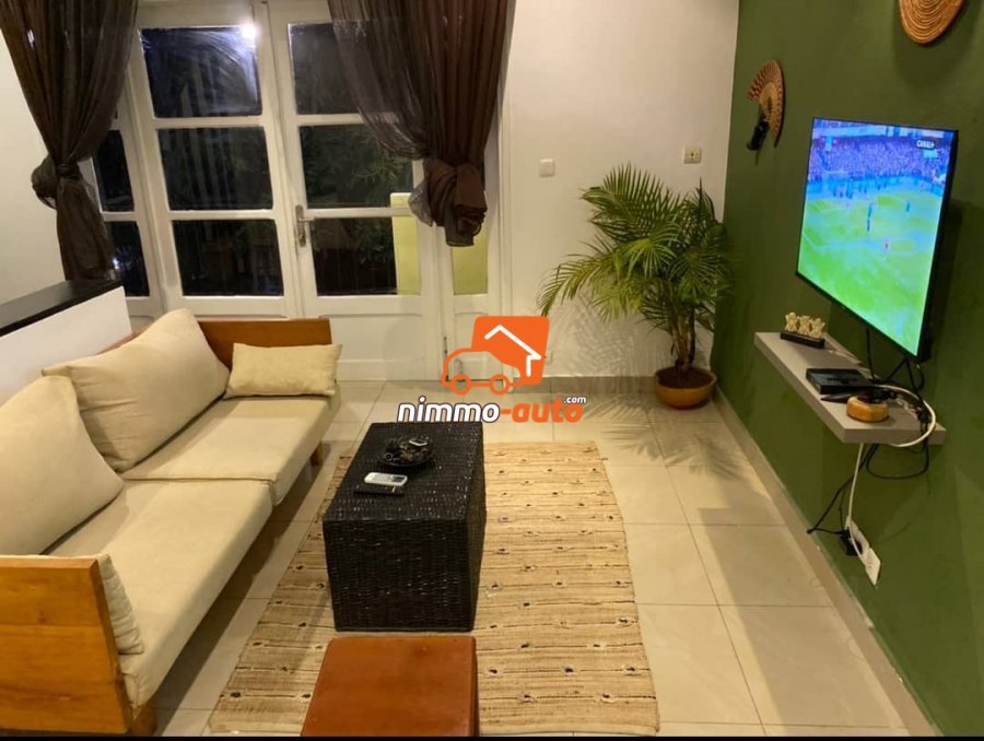 studio meublé vip à louer à bastos
