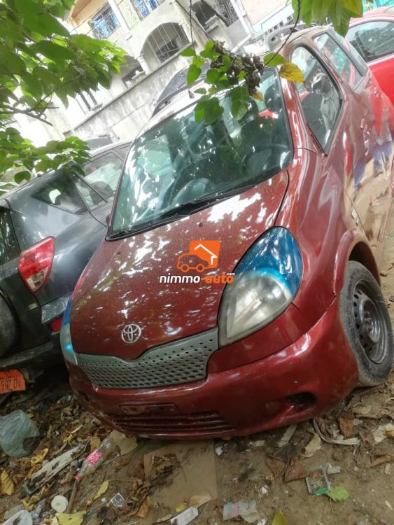 Toyota Yaris Verso 2003 à vendre à Douala