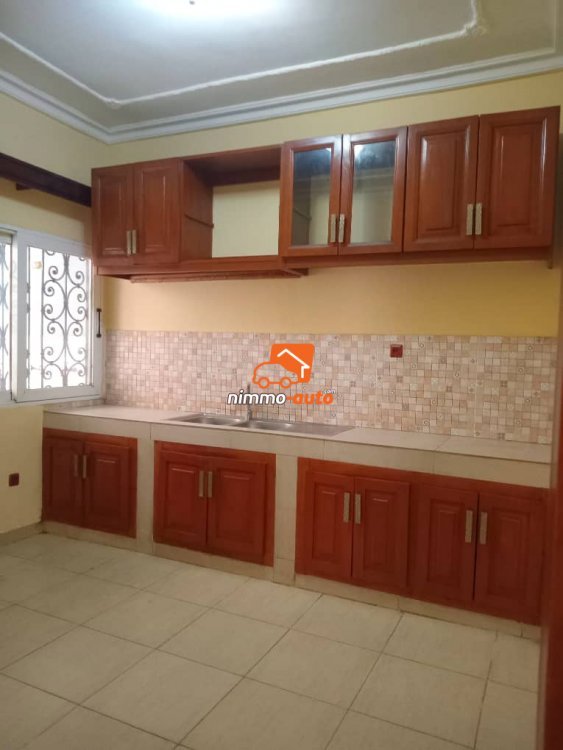 Magnifique appartement à louer à odza ekoumdoum
