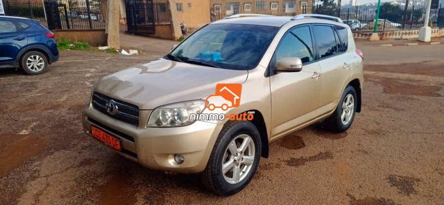 Toyota Rav 4 à louer avec ou sans chauffeur