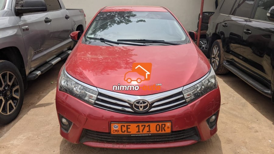 Magnifique toyota corolla à louer avec chauffeur à Yaoundé et en dehors