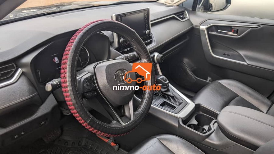 Toyota TUNDRA disponible à l'état neuf disponible pour vos locations