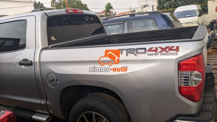 Toyota TUNDRA disponible à l'état neuf disponible pour vos locations