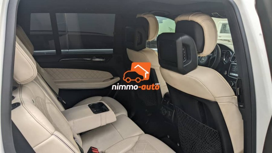 Mercedes de luxe pour vos déplacements et vos séjours dans Yaoundé ou hors de la ville