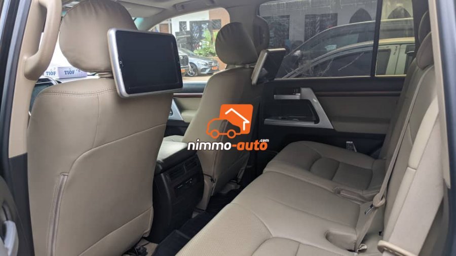 Magnifique Toyota prado de luxe à louer