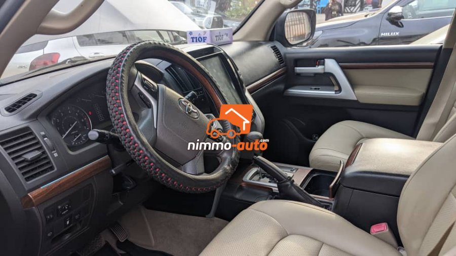 Magnifique Toyota prado de luxe à louer