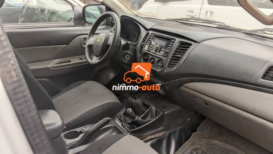 Pick up Mitsubishi à votre disposition pour vos séjours et tourismes dans la ville de Yaoundé et en dehors