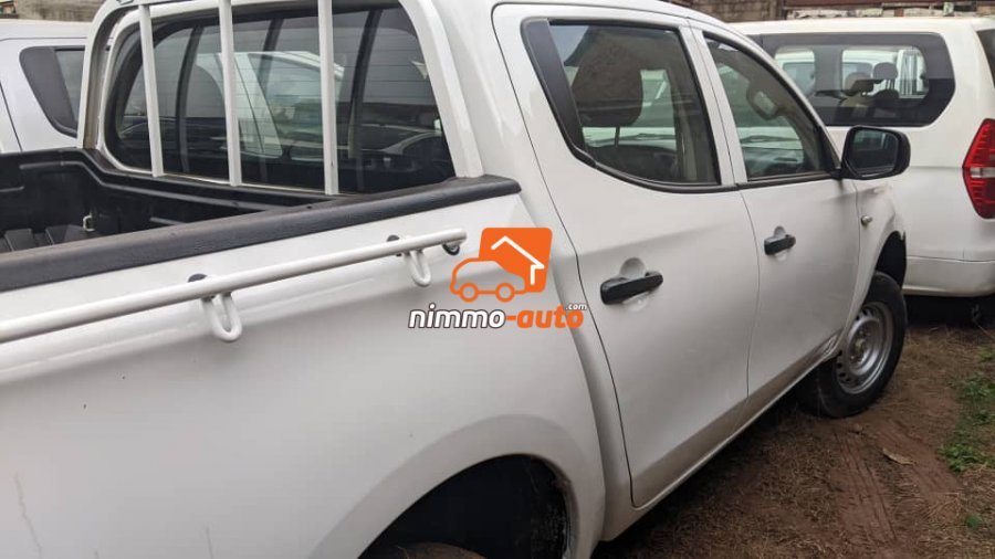 Pick up Mitsubishi à votre disposition pour vos séjours et tourismes dans la ville de Yaoundé et en dehors