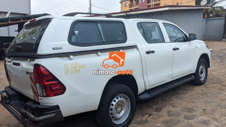 Toyota Hilux à excellent standing à louer pour seulement 75000 FCFA/jour