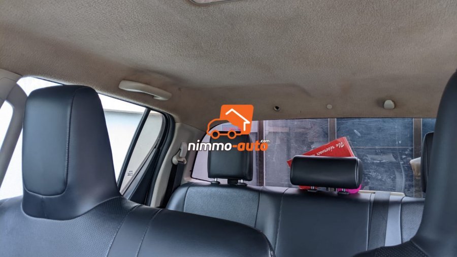 Toyota Hilux à louer pour vos déplacements avec chauffeur