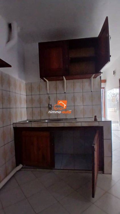 Très beau et grand studio à louer à nsimeyong