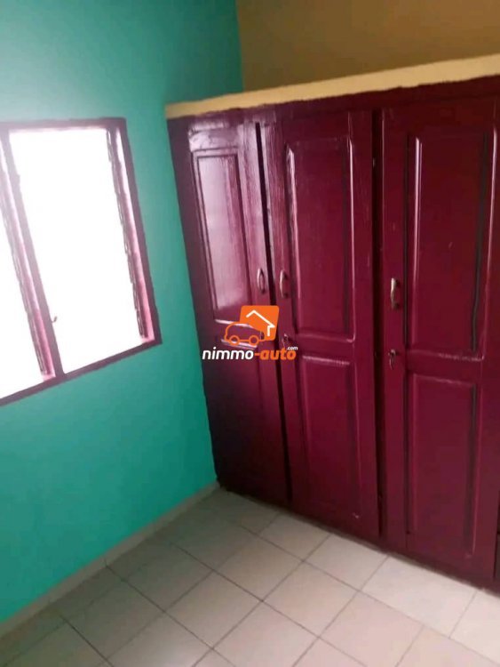 Très beau et grand appartement à louer à nsimeyong