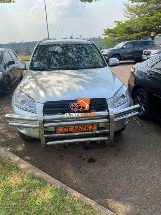 magnifique voiture de luxe pour vos déplacements dans la ville et hors ville au prix imbattable