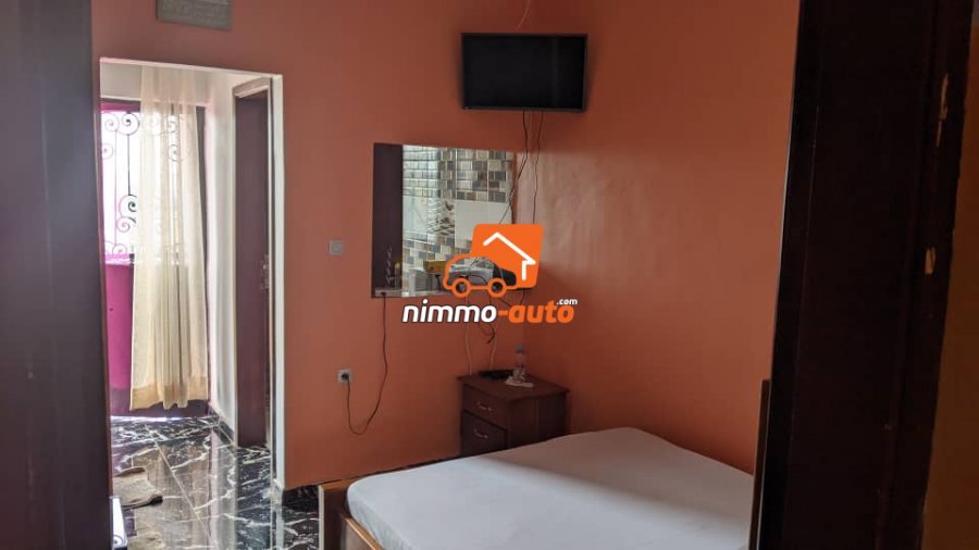 Chambre meublée à louer à Odza