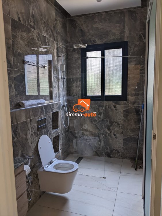 Appartement meublé haut standing à louer à Bastos