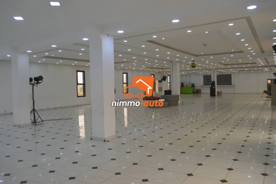 SOMPTUEUSE SALLE DE FETE A LOUER A  KONDENGUI POUR VOS EVENEMENTS