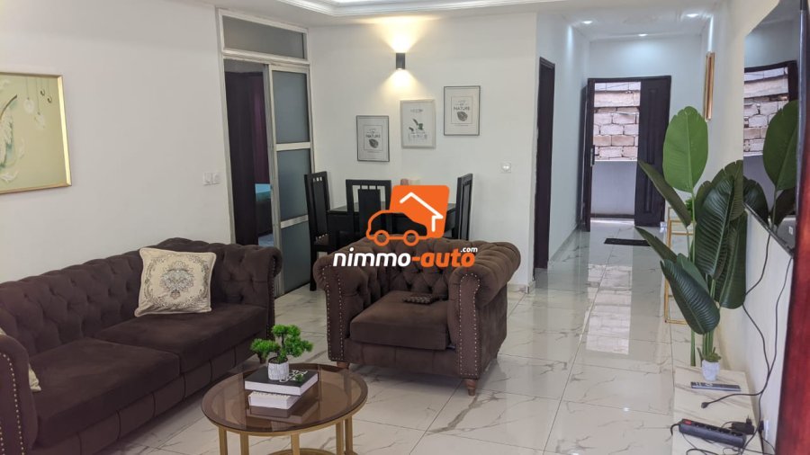 SOMPTUEUX  APPARTEMENT MEUBLE A LOUER A  MBANKOLO