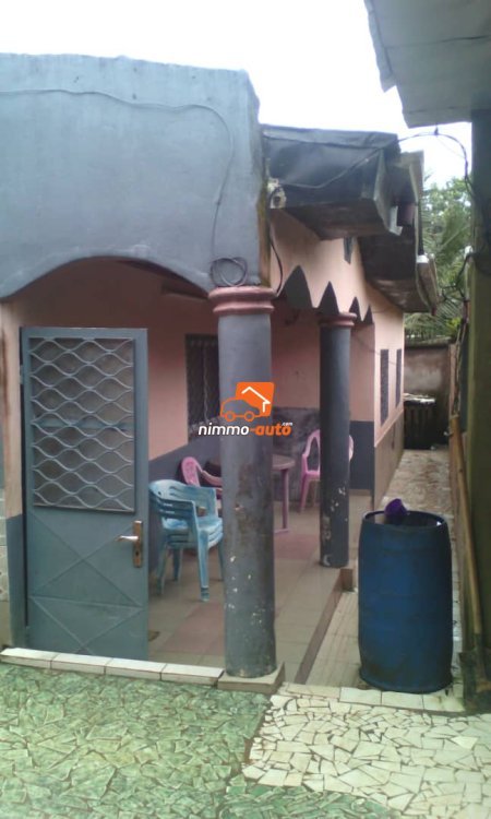 MAGNIFIQUE VILLA A LOUER A DOUALA LOGPOM