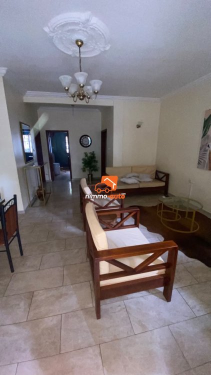 BEL APPARTEMENT MEUBLE A LOUER A EFOULAN