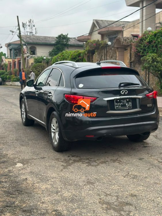 INFINITI FX35 ANNÉE 2011