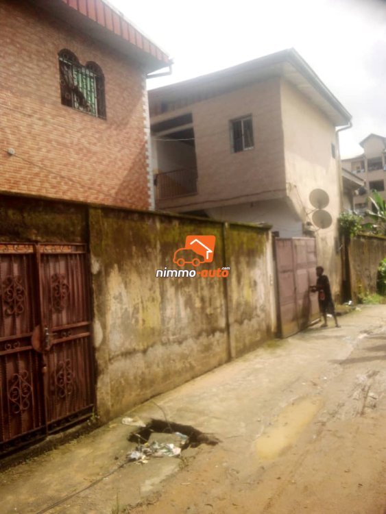 MAGNIFIQUE MAISON A VENDRE A DOUALA LOGPOM