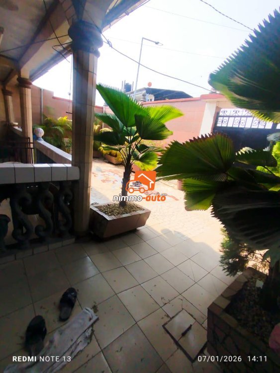 BELLE VILLA A VENDRE A DOUALA NDOGPASSI 2