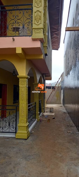 GRAND DUPLEX A VENDRE A MENDONG