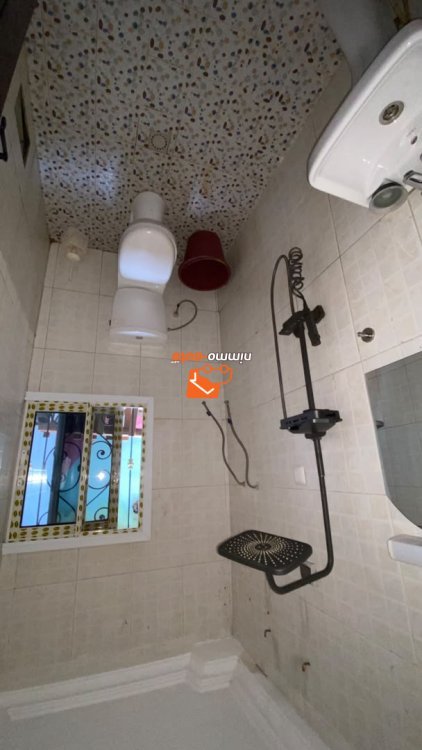 TRES BEAU STUDIO MEUBLE A ODZA
