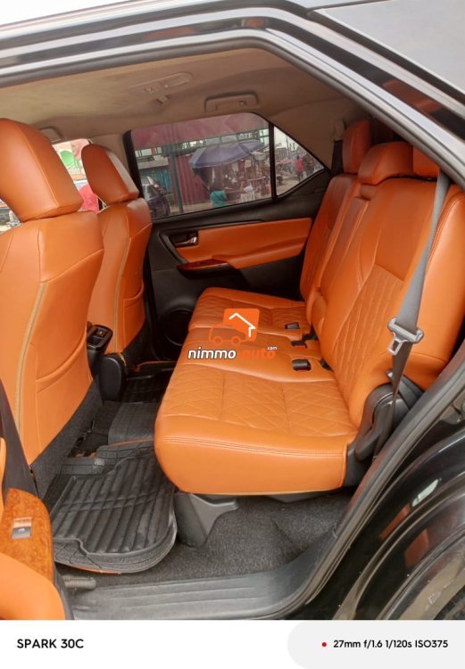 FORTUNER A LOUER  A DOUALA