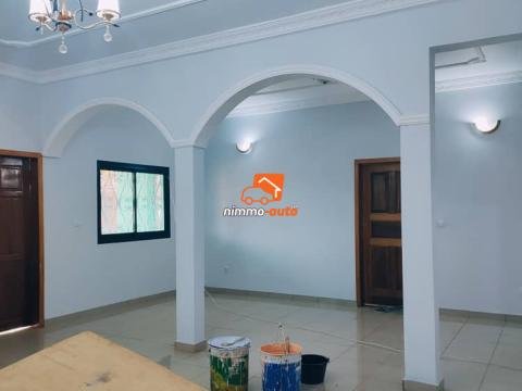 Appartement à louer à Odza