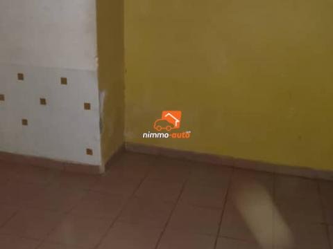 Studio à louer à Superette