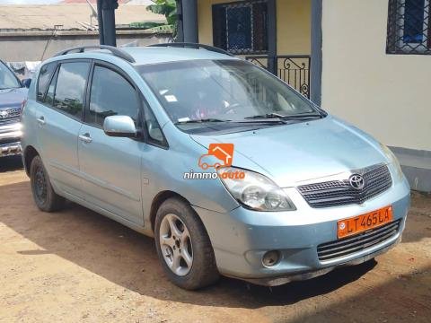 toyota corrola verso