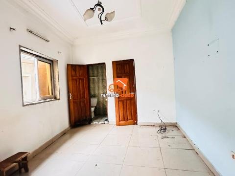 chambre moderne a louer a efoulan